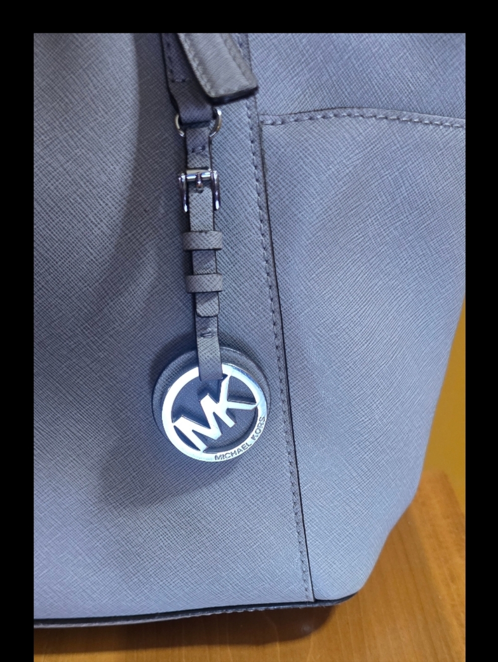 Michael Kors Jet Set Top Zip Saffiano Tote Bag Charlotte Dove Gray - Picture 2 of 9